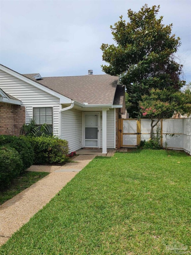 Building Photo - 5051 Grande Dr