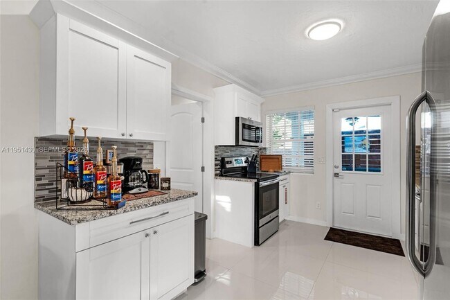 Photo - 1075 NE 12th Ave