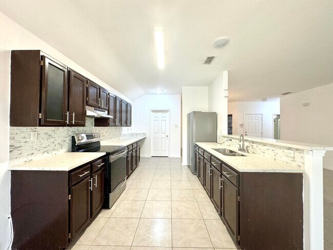 Photo - 2126 Lima Loop