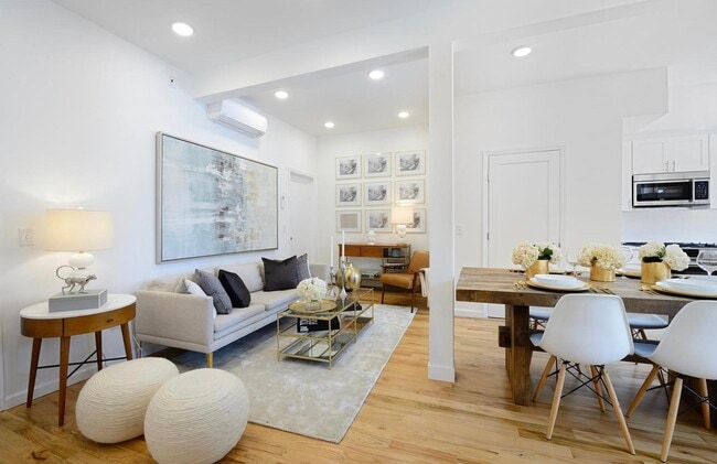 Building Photo - 413 Jefferson St Unit 2