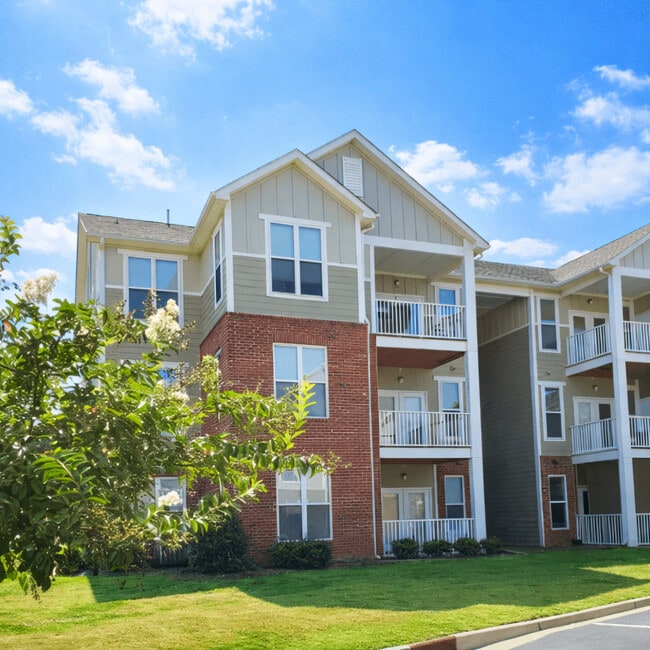 Building Photo - Ballantyne Commons Simpsonville