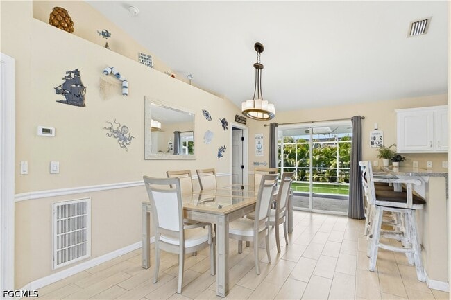 Photo - 204 SE 18th St