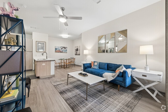2BR, 2BA - 970SF - Living Room