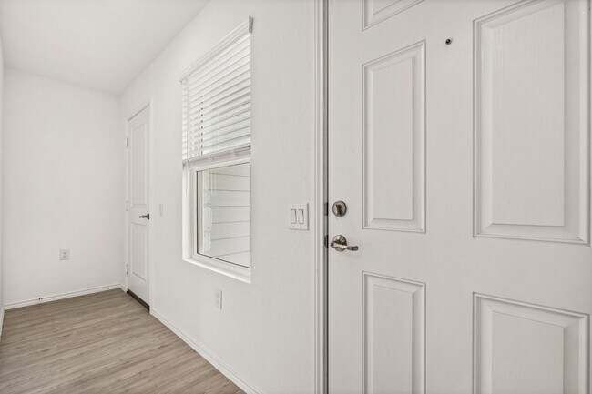 Photo - 10119 Ana Hts