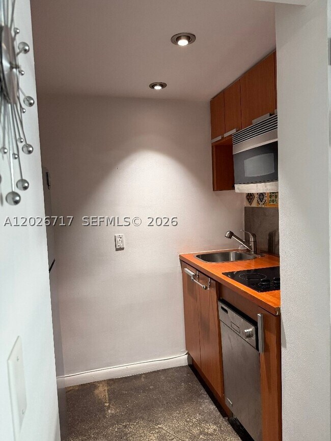 Photo - 800 West Dr Unit 342