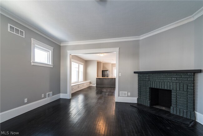 Photo - 2970 Edgehill Rd