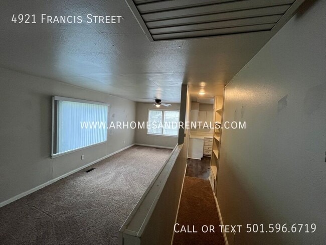 Photo - 4921 Francis St