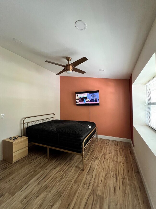 Photo - 3331 Carambola Cir S