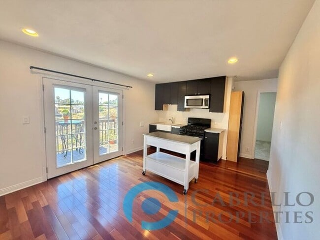 Building Photo - 3964 Manzanita Dr Unit #C Rental