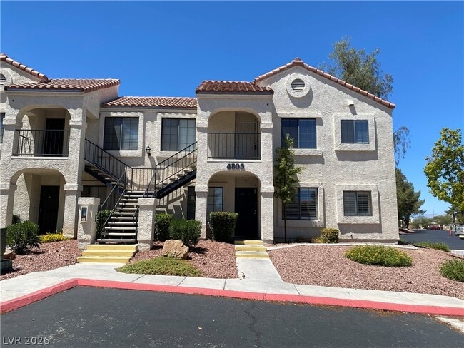 Building Photo - 4805 Nara Vista Way Unit 204
