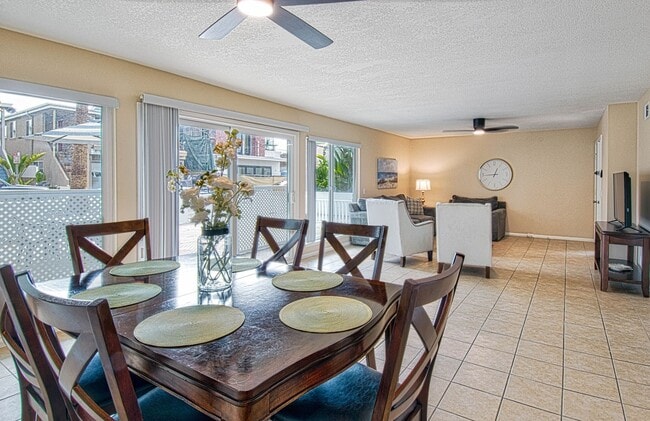 Photo - 115 36th St Unidad A