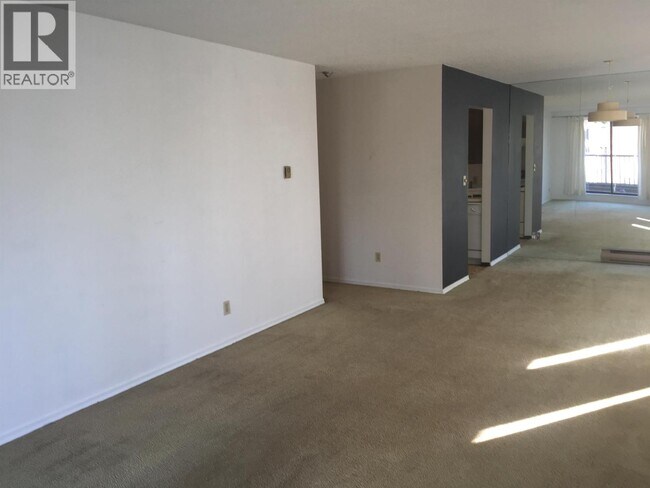 Photo - 6460 Cassie Ave Unit 301