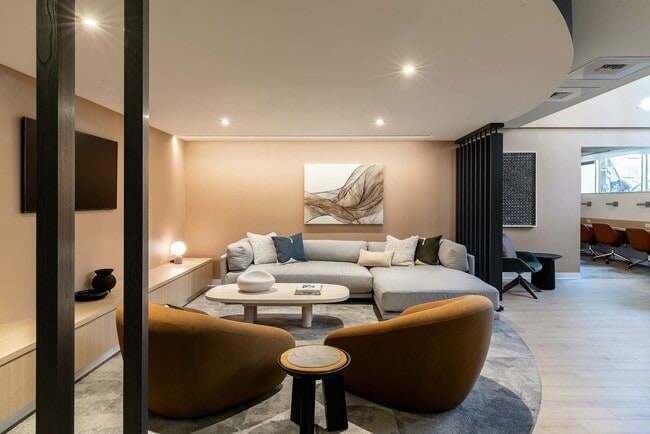 535_salón de servicios_96 - AMLI 535