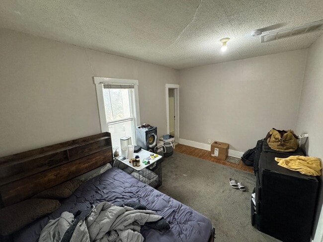 Photo - Pre-Leasing for 26/27 School Year