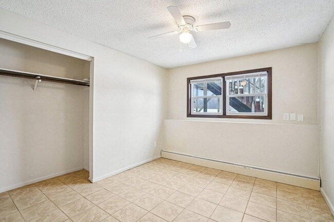 Photo - 17256 Kenyon St NE