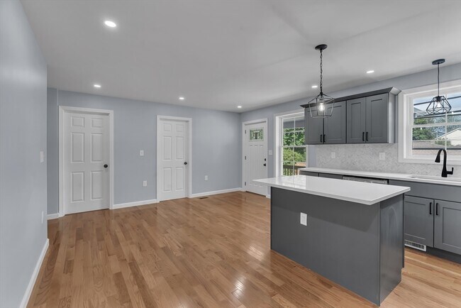 Photo - 160 Chatham St Unit 2