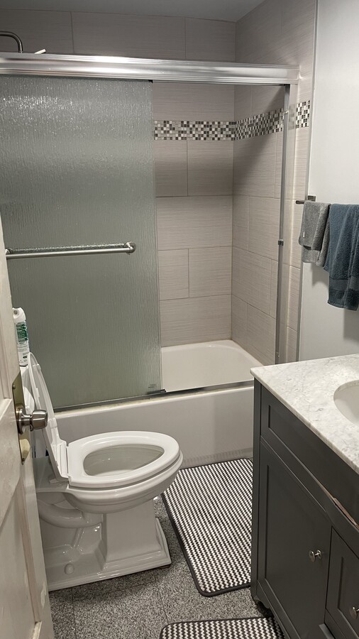 Photo - 58 Hunting St