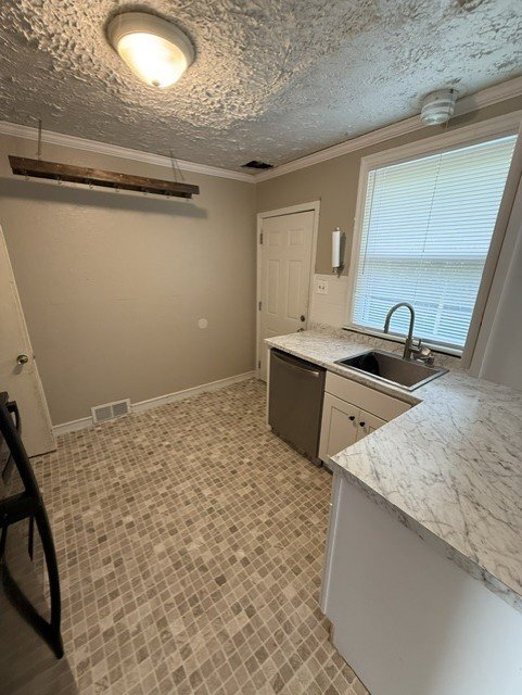 Photo - 5910 N Keystone Ave Unit 2332 Kessler Blvd E. Dr.