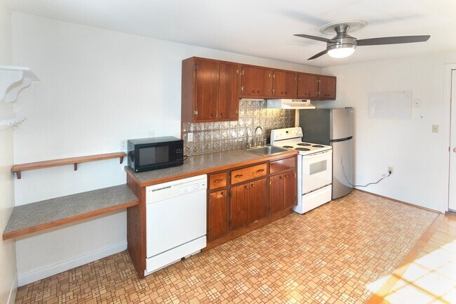 Photo - 174 Drew Rd Unit 3