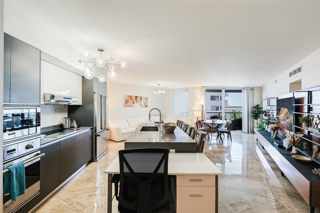 Photo - 9821 E Bay Harbor Dr Unit 402