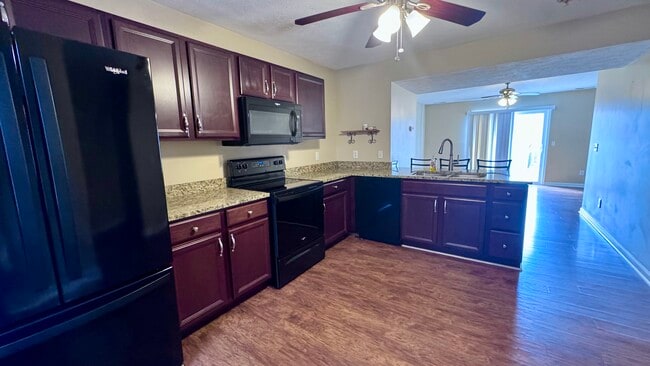 Photo - 11 Tall Grass Ln