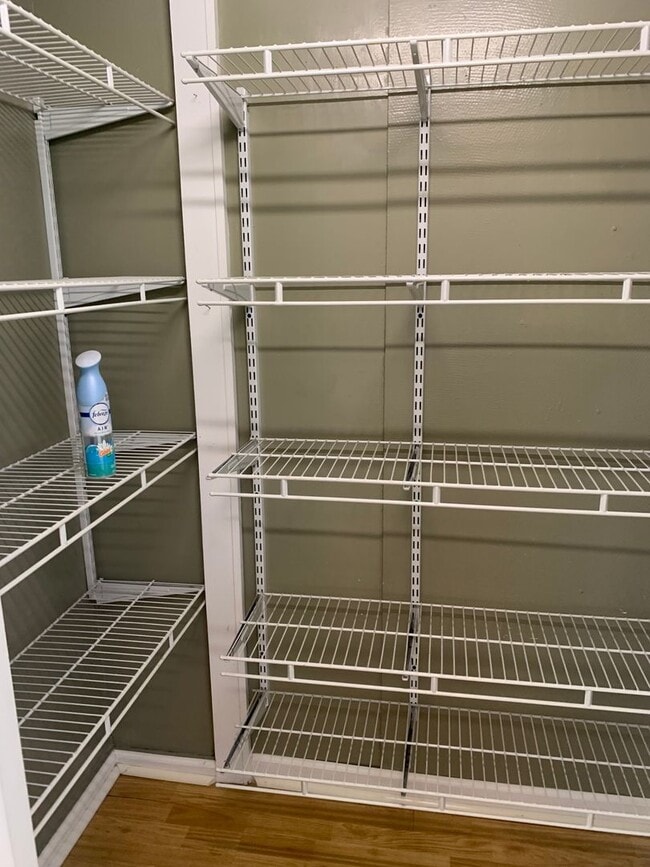 Photo - 2 Bedroom/1 bath Brick Duplex  Kingsport, TN