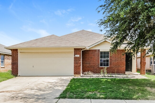 Photo - 1104 W Cottonwood Dr House