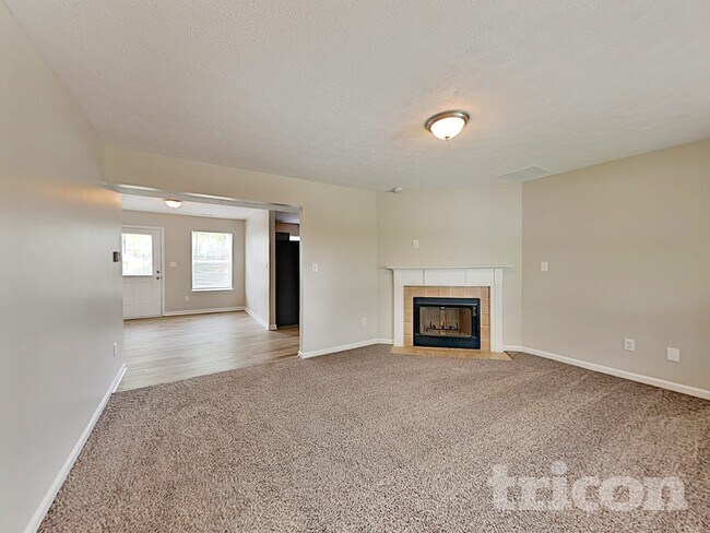 Photo - 4066 Knollwood Ave