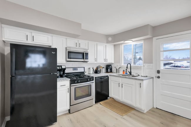 Photo - 1833 Berkeley Rd