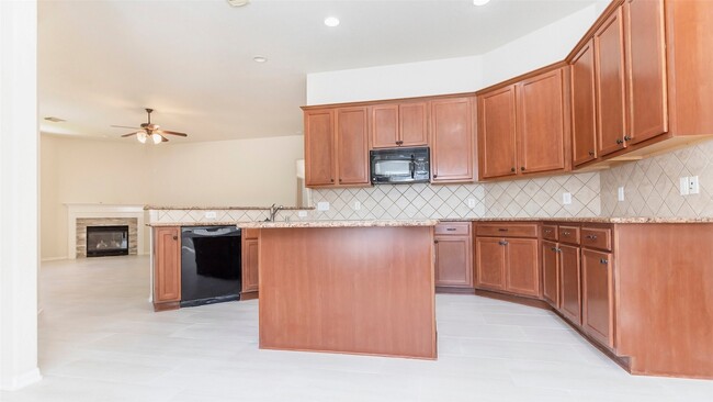 Photo - 7003 Kendall Lake Ct
