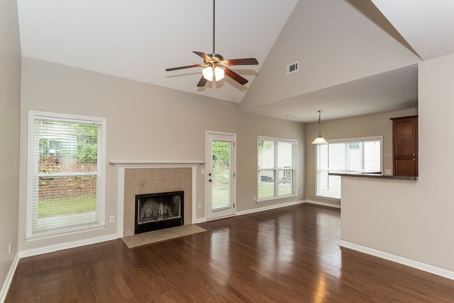 Photo - 34 Cliffhaven Cir