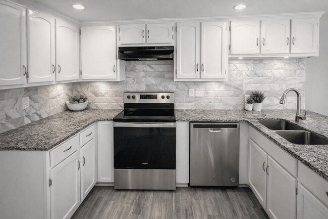 Photo - 12218 Wild Pine Dr