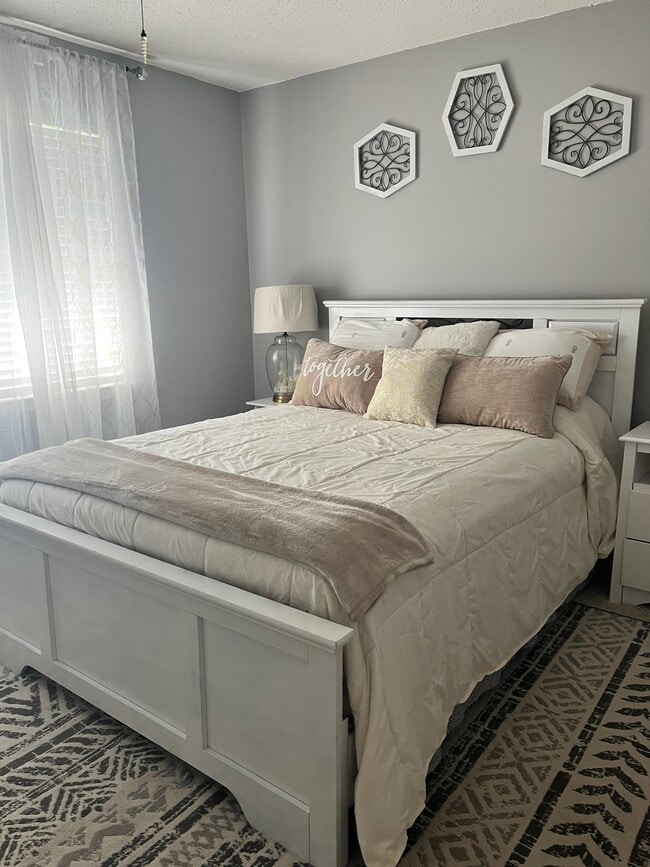 Photo - 45 Cinderella Ln NW