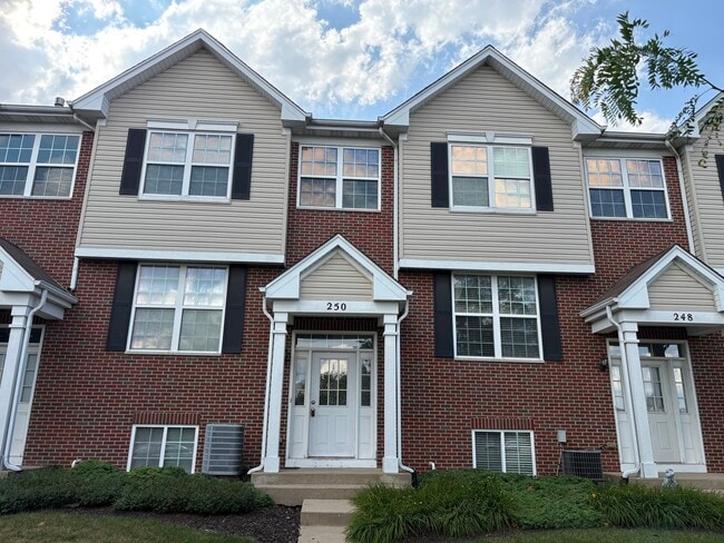 Building Photo - 250 S Alder Creek Dr Rental