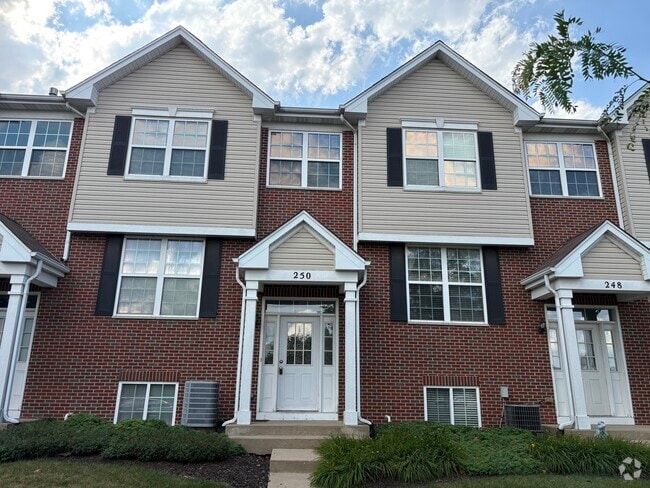 Building Photo - 250 S Alder Creek Dr Rental