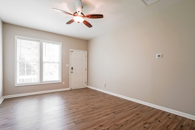 Photo - 3879 Pin Oak Rd