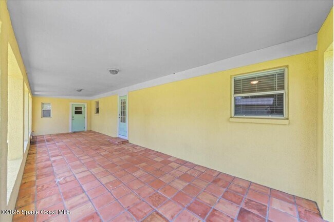 Photo - 1729 Trimble Rd