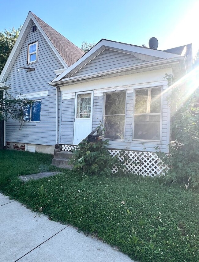 Photo - 305 S Maffit St