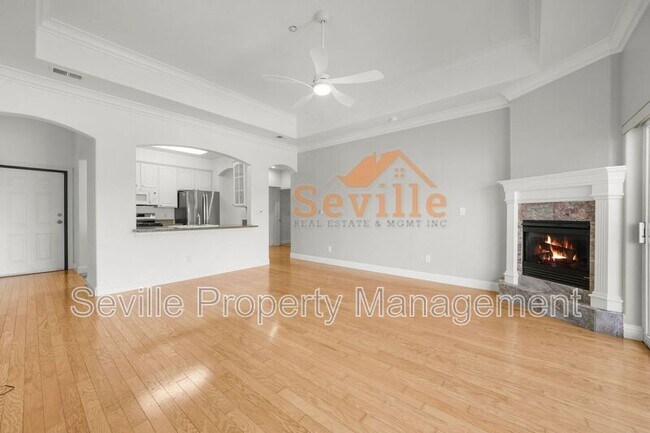Photo - 569 Merritt Ave