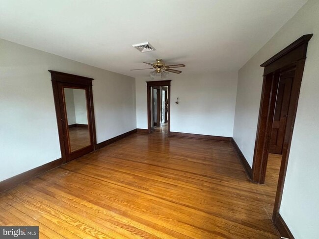 Photo - 307 Edgewood Ave Unit 2ND FLOOR