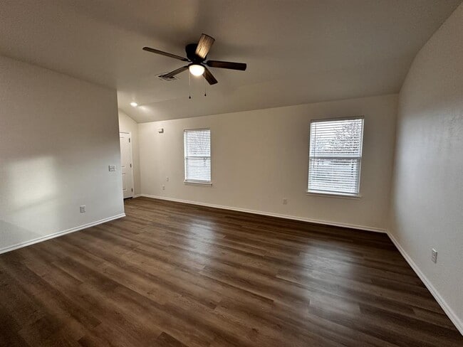 Photo - 11501 Mackenzie Wy