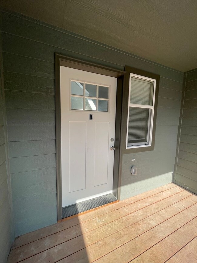 Photo - 2251 Ridgewood Dr Unit B