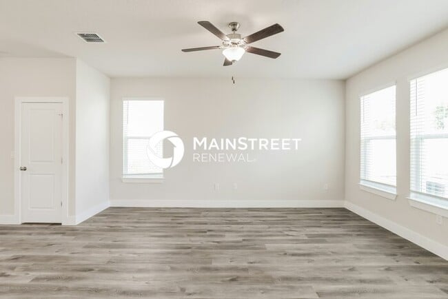 3 Bedroom Pet-Friendly Home in Deland, FL with Main Street Renewal