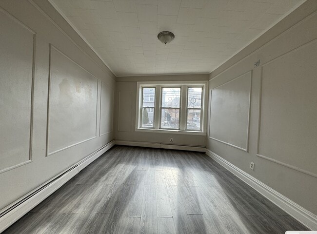 233 Fowler Ave 1 - 223 Fowler Ave Unit 1