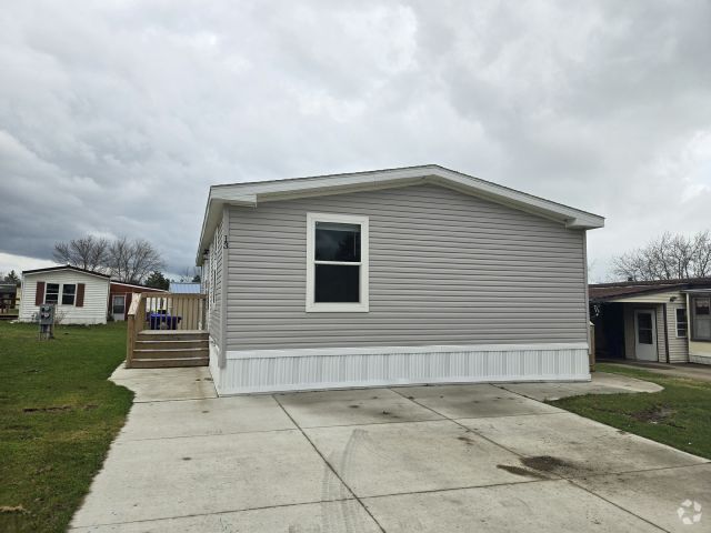Building Photo - 13 N Roxbury Dr Rental