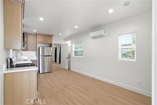 Photo - 1219 N Hoover St