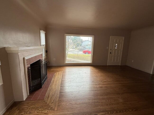 Photo - Charming 3 bedroom 2 bathroom single level home in Santa Rosa