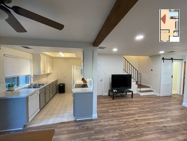 Building Photo - Fair Oaks Townhouse