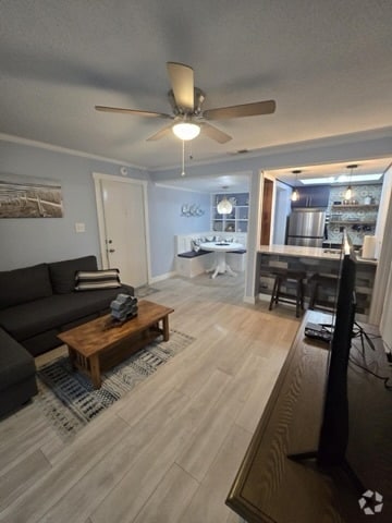 Building Photo - 5242 Opal Ln Unit 203 Rental