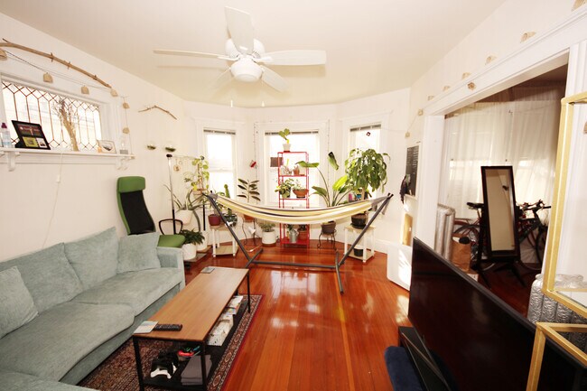 Photo - 29 Justin Rd Unit 1